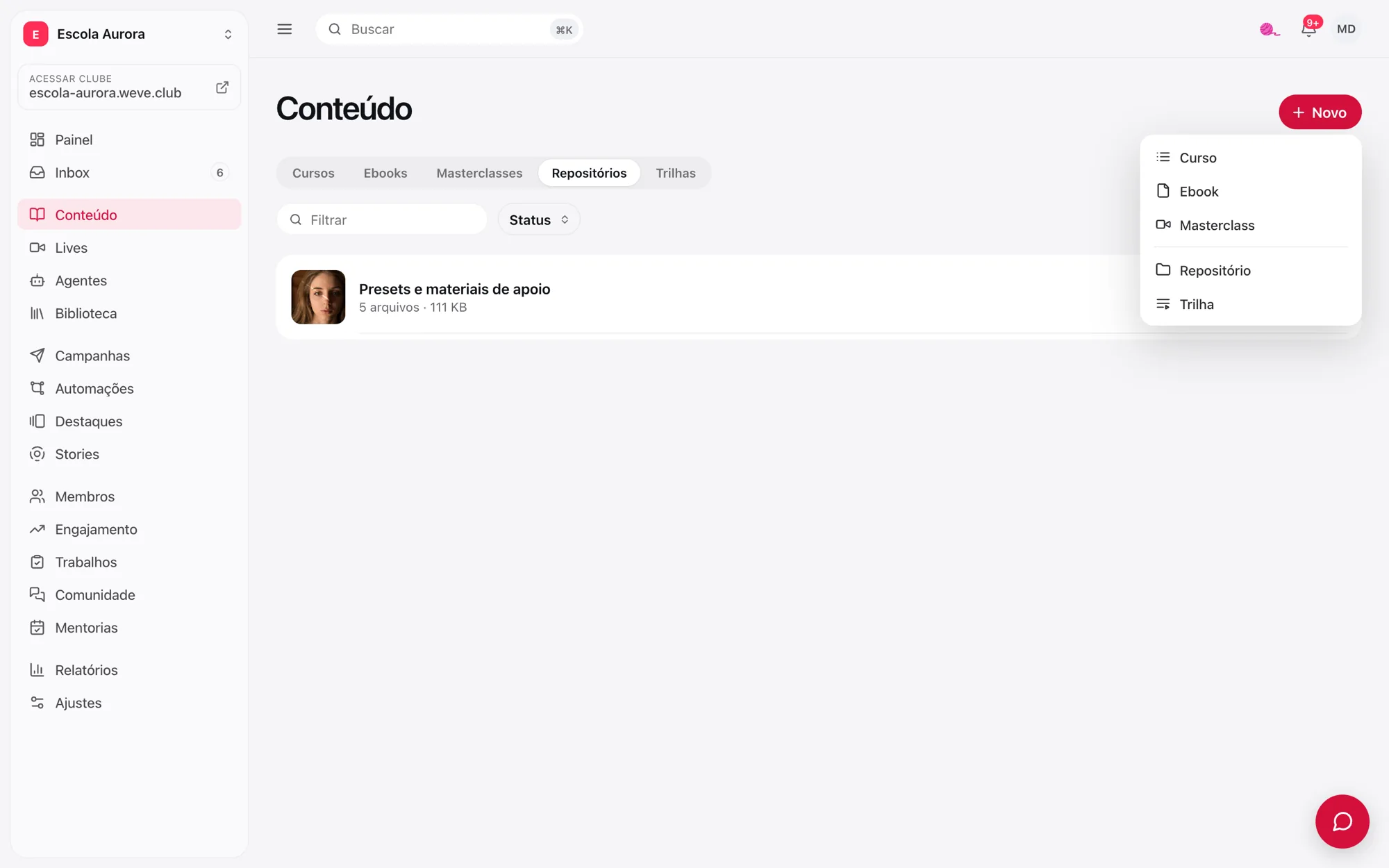 Menu Novo aberto em Conteúdo, com as opções Curso, Ebook, Masterclass, Repositório e Trilha