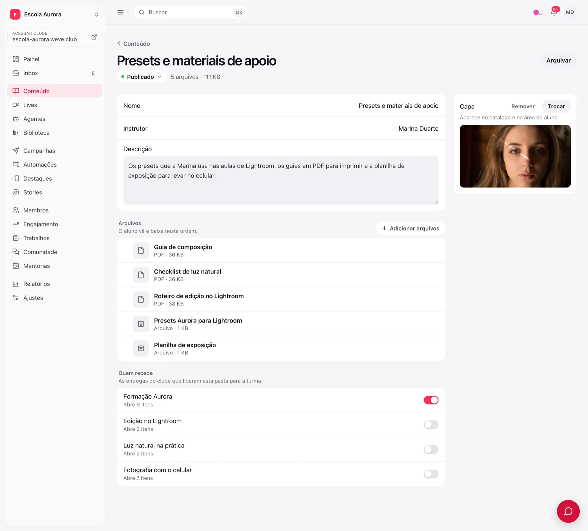Página do repositório com nome, instrutor, descrição, a lista de arquivos, a capa e a seção Quem recebe