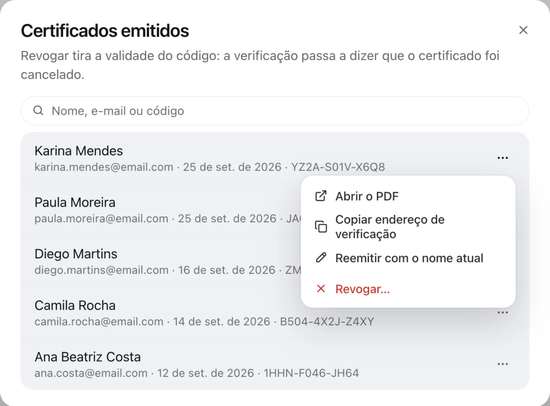 Janela Certificados emitidos com a busca e o menu de um certificado aberto: Abrir o PDF, Copiar endereço de verificação, Reemitir com o nome atual e Revogar