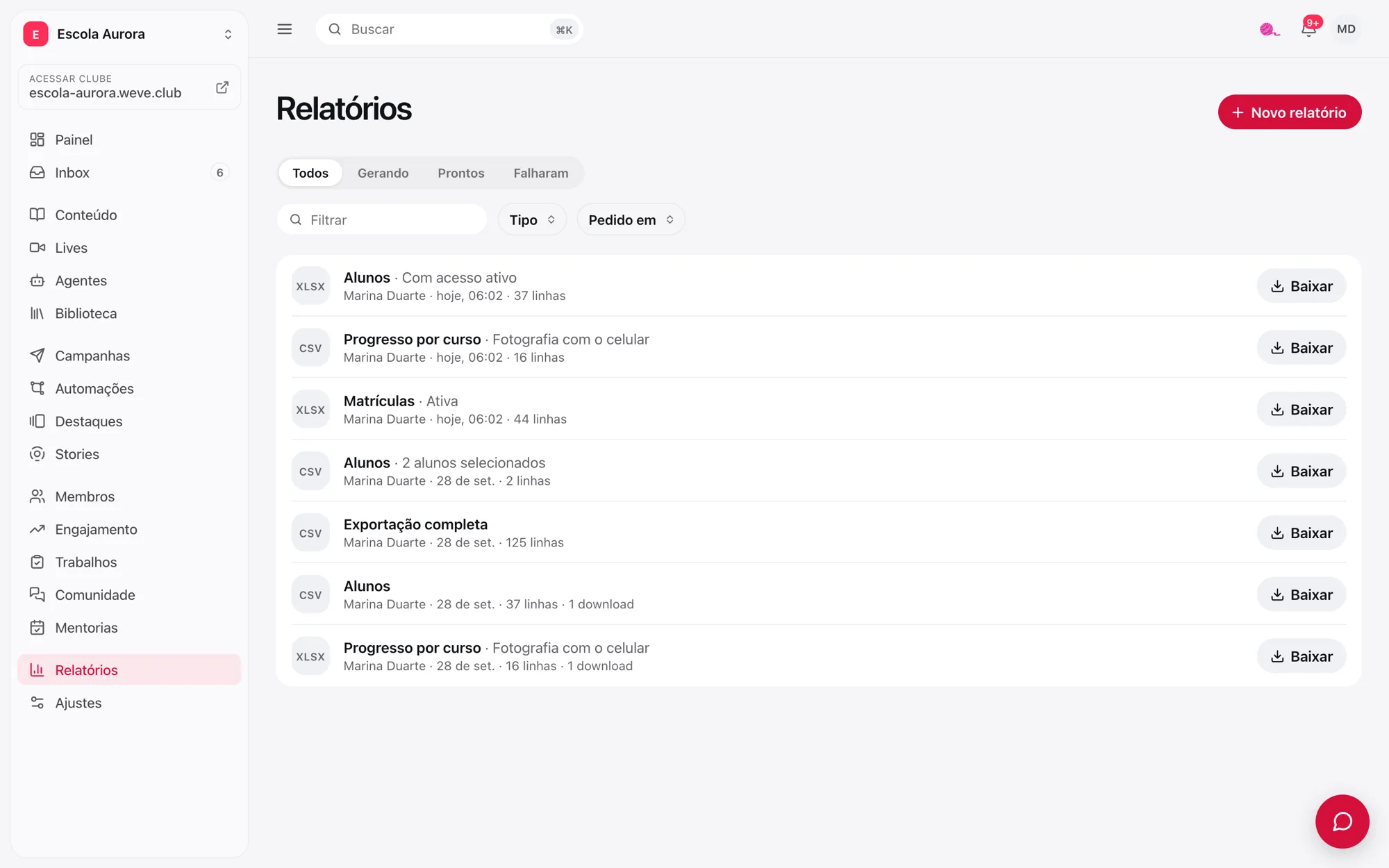 Lista de relatórios com o tipo, o formato, quem pediu e o botão Baixar