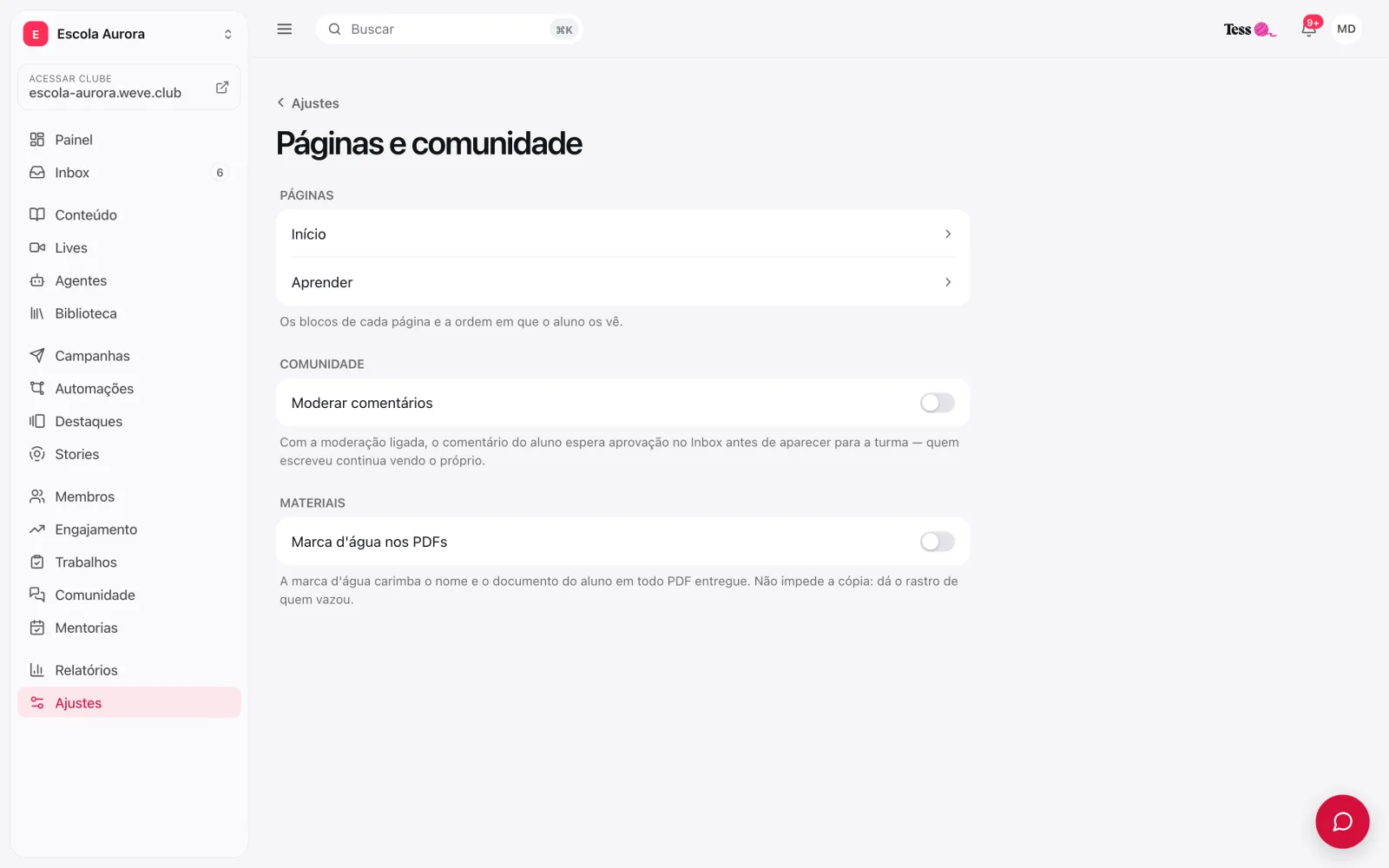 Tela Páginas e comunidade com o interruptor Moderar comentários ligado