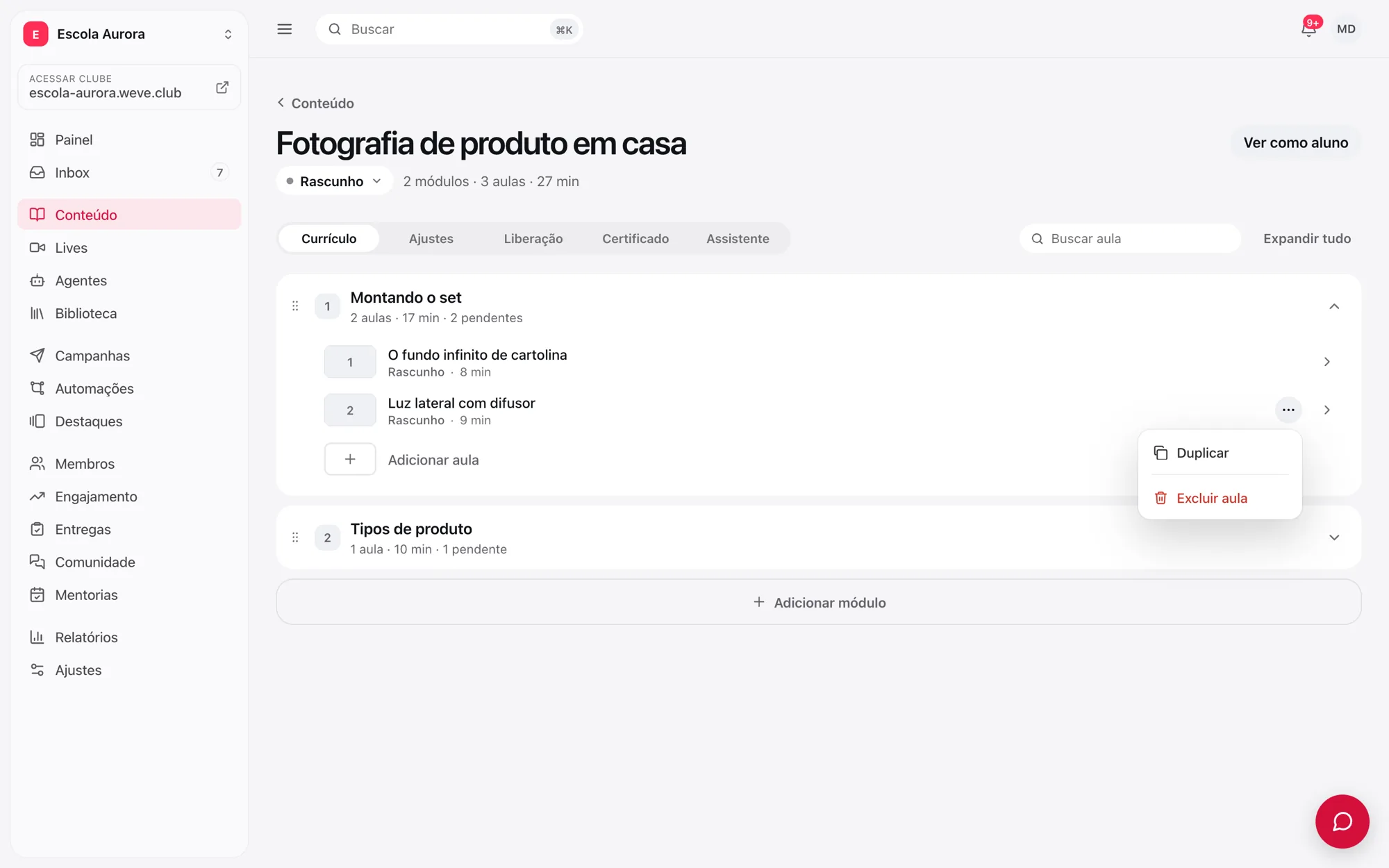 Menu da aula aberto com Duplicar e Excluir aula